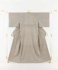 藤山千春作　紬着物「吉野間道」のメイン画像