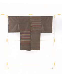 国画会会員 山本和子作　紬コートのメイン画像
