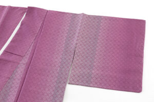秋山眞和作　貝紫染め綾の手花織紬着物のサブ1画像