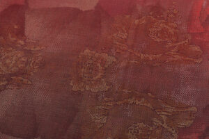 都喜エ門製　大島紬振袖「深紅地薔薇模様」のサブ7画像
