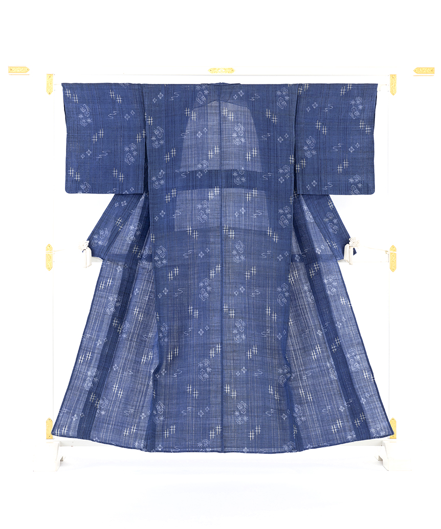 日本工芸会正会員　桑原功作  重要無形文化財　越後上布 着物のメイン画像