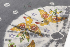 鈴木紀絵作　型絵染紬名古屋帯地　「花喰鳥模様」　未仕立て品のサブ2画像
