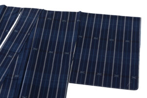 日本工芸会正会員 真栄城興茂作　琉球美絣 着物のサブ1画像