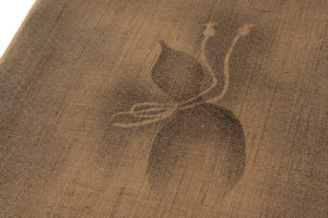 日本工芸会正会員 藍田正雄作　柿渋染 紬地九寸名古屋帯のサブ2画像