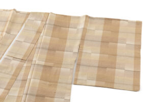 日本工芸会正会員 大髙美由紀作　紬織 絣着物　「春のあしおと」のサブ1画像