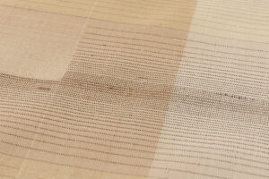 日本工芸会正会員 大髙美由紀作　紬織 絣着物　「春のあしおと」のサブ7画像