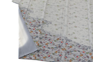 日本工芸会正会員 城間栄順作　本紅型染 訪問着のサブ4画像