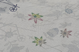 日本工芸会正会員 城間栄順作　本紅型染 訪問着のサブ7画像