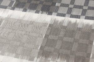 国画会会員 山本和子作　紬九寸名古屋帯地　「森へ行こう」　未仕立て品のサブ4画像